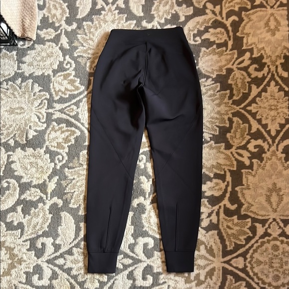 Lululemon Black Joggers Size 2 In Black - Picture 7 of 10